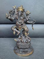 Ganesha in brons die danst op zijn vahana (rat) - Indonesië