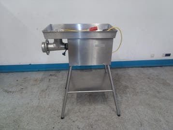 Berdob RVS Gehaktmolen 32 - B74 x D110 x H124 cm - 380Volt, Gebruikt