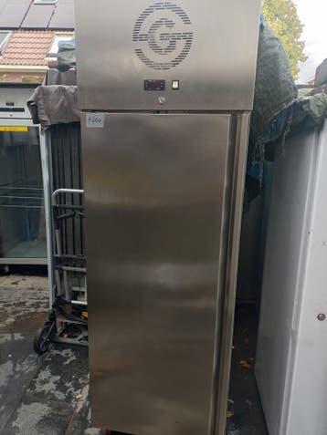 GASTRO vrieskast rvs 600 li . werkt als nieuw, Zakelijke goederen, Horeca | Keukenapparatuur, Gebruikt, Koelen en Vriezen