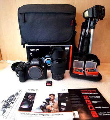 Sony KIT A7 II + lenz 28-70mm + 2 batterie + carica batterie, Nieuw
