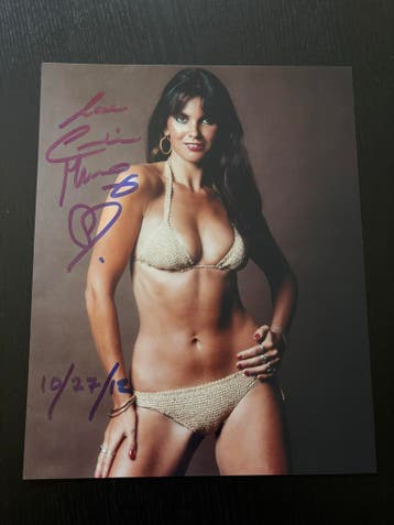 James Bond gerelateerde foto - Bond-girl Caroline Munro, Verzamelen, Ophalen of Verzenden, Nieuw, Film, Foto of Kaart