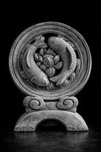 Toby (XX) - sculptuur, Handgemaakt betonnen tuinbeeld “Koi, Antiek en Kunst