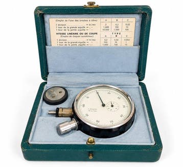 Ancien compte-tours chronométrique mécanique de précision ,