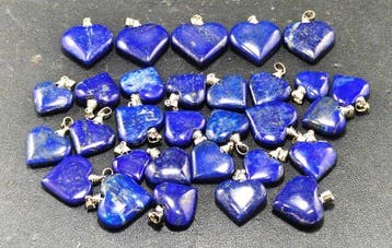 Lapis Lazuli Edelsteen Hartvormige hangers - Hoogte: 32 mm -, Verzamelen, Mineralen en Fossielen