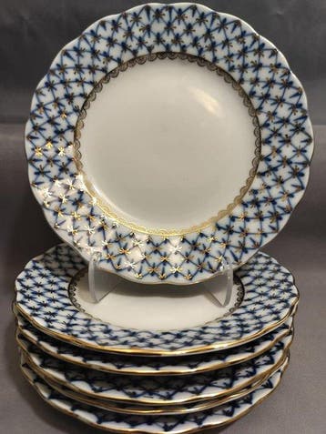 Lomonosov Imperial Porcelain Factory - A.Yatskevich - Bord