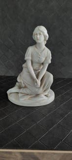 Goebel - Beeldje - Jeanne d´arc - Biscuit porselein