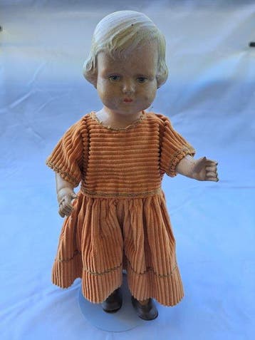 Unknown Manufacturer - Speelgoed - Painted Composition Doll