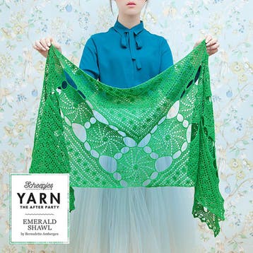 Haakpatroon Emerald Omslagdoek met spiraalcirkels van Sche, Ophalen of Verzenden, Nieuw