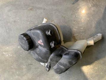 Mercedes W221 koelwater reservoir expansietank 2215000449 75, Gebruikt, Mercedes-Benz