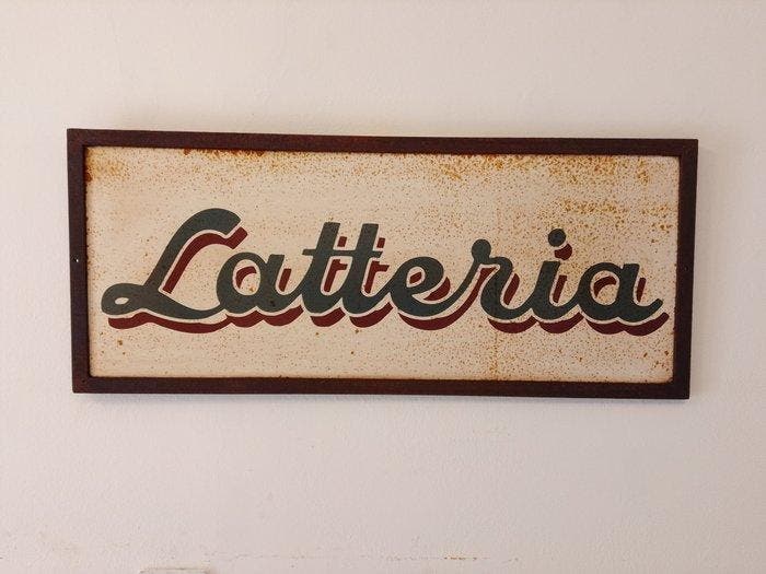 marchesini insegne Rovigo - ijzeren uithangbord - Latteria -, Antiek en Kunst, Curiosa en Brocante