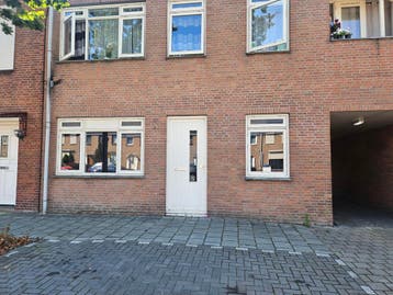 Te huur: Appartement Bredaseweg in Roosendaal, Noord-Brabant, Roosendaal, Appartement