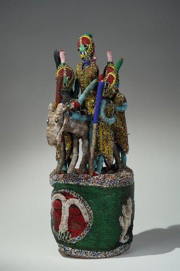 Een kralensculptuur - Yoruba - Nigeria (Zonder minimumprijs)