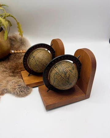 Set van 2 vintage wereldbol - Boekensteunen - Metaal, Hout -, Antiek en Kunst