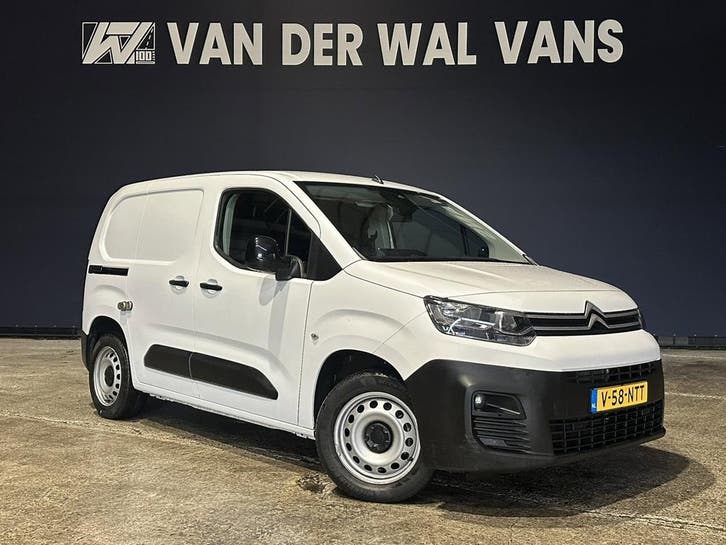 Citroën Berlingo 1.2 PureTech 131pk Automaat **Benzine** L1H, Auto's, Bestelauto's, Dealer onderhouden, Lease, Zwart, Automaat