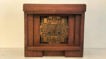 Amsterdamse School klok - Art Deco eiken- messing -, Antiek en Kunst