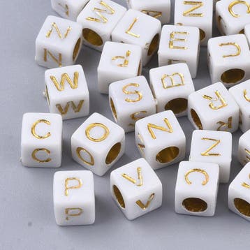 Letterkraal per stuk lichtgrijs kubus 6mm, gat: 3,5mm gou..., Ophalen of Verzenden, Nieuw, Kraal