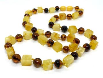 Kubus- en ronde kralen Baltisch amber ketting - Uniek unisex