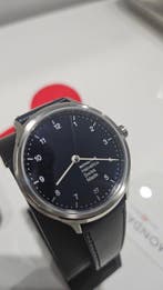 Mondaine - Helvetica No1 Date - Zonder minimumprijs -, Nieuw