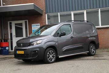 Peugeot Partner 1.5 BlueHDi 130PK Automaat L2 / Camera / 3 z, Automaat, Stof, Gebruikt, Euro 6