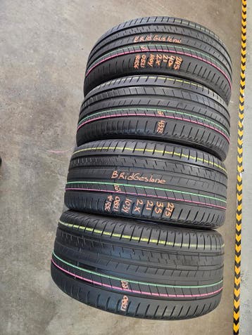 245/40/21 275/35/21 BRIDGESTONE ZOMERBNDEN 6,8/6,5MM PROFIEL, Ophalen, 21 inch, Band(en), Personenwagen