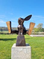 sculptuur, Jumping Hare - XL - 52 cm - Brons