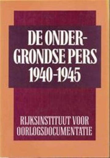 ONDERGRONDSE PERS 1940-1945 - Marjolein Winkel 9789021837468, Boeken, Verzenden, Gelezen, Marjolein Winkel