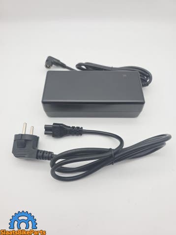 Acculader | Phylion | 42V 2A | RCA / Tulp | 36V, Ophalen of Verzenden, Gebruikt