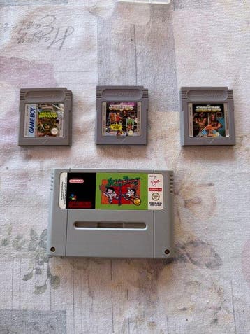 Nintendo - Lot of 4 Vintage Nintendo Video Games: 1x SNES &, Nieuw