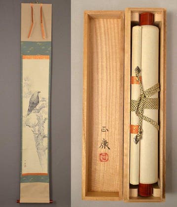 Japanse hangende rol - Havik op een dennenboom (Shojo
