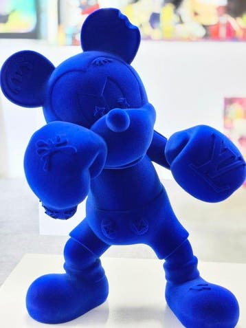 Patryk Konrad - Patryk Konrad - Boxer mickey fashion, Antiek en Kunst, Kunst | Designobjecten