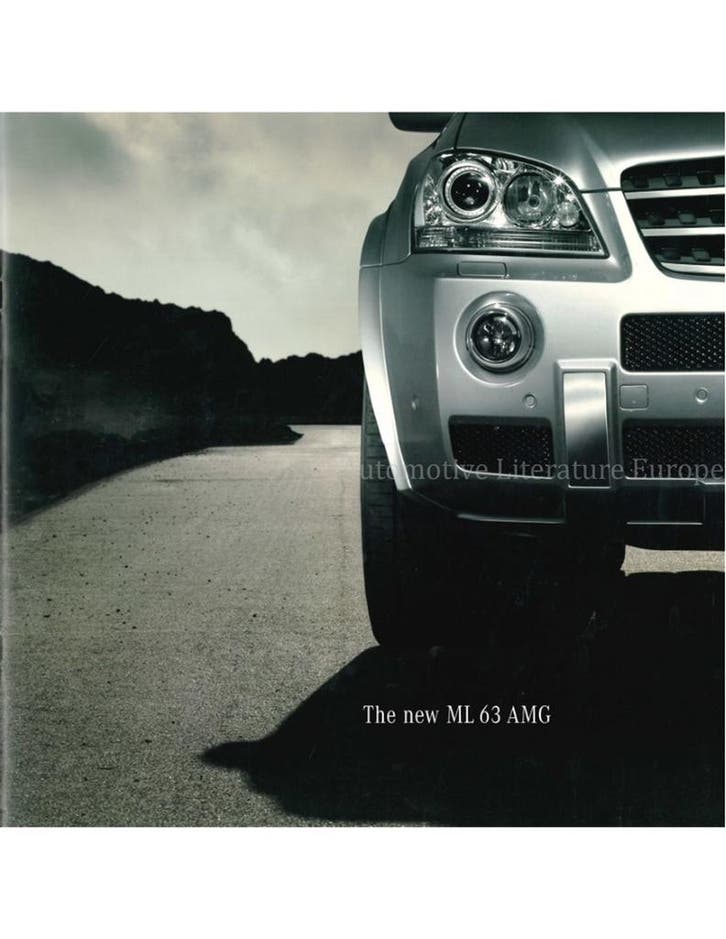 2005 MERCEDES BENZ ML63 AMG BROCHURE ENGELS, Boeken, Auto's | Folders en Tijdschriften