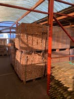 OPRUIMPARTIJ piketten 17x17 × 350 mm – vanaf €0,10 p/st, Zakelijke goederen, Partijgoederen en Retail | Partijgoederen, Ophalen