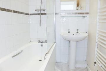 Te Huur Studio Hoofdweg In Amsterdam, Huizen en Kamers, Kamers te huur, 20 tot 35 m², Amsterdam