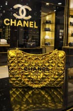 GF Exclusives - Chanel Bag Chrome Gold Sculpture Artwork By:, Antiek en Kunst