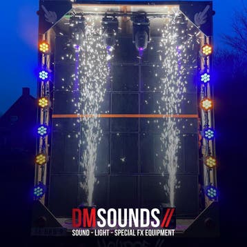 Speaker Huren Carnaval 2027 | Movinghead Laser Rookmachine, Gebruikt