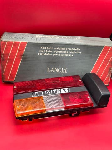 Fiat 131 Racing Supermirafiori achterlicht, Auto-onderdelen, Verzenden, Nieuw, Fiat