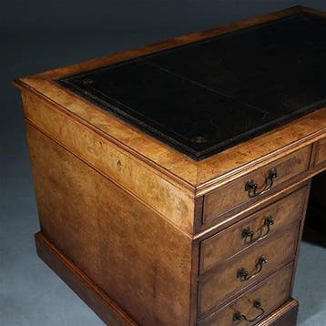 Bureau Engeland noten met wortelnoten en zwart leer ca 1910, Antiek en Kunst, Ophalen of Verzenden