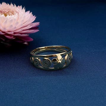 Vintage gouden florale ring, Gebruikt, Ophalen of Verzenden, 17 tot 18, Dame