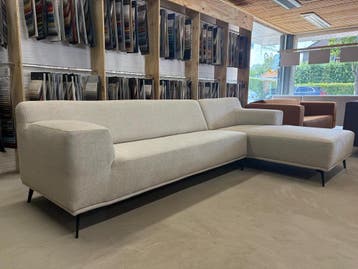 Loungebank –opnieuw gestoffeerd, Ophalen of Verzenden, Zo goed als nieuw