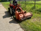 Votex 1,25 Mtr. klepelmaaier en Jako 1,5 mtr. schepbak, Veehouderij