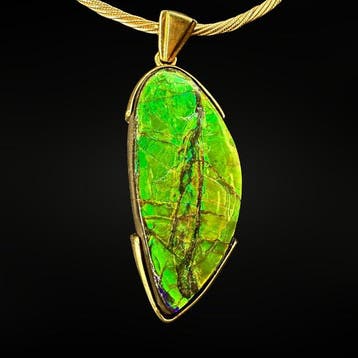 Uitzonderlijke hanger in ammoliet en goud Sieraden - Hoogte: