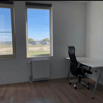 Kamer in Almere gevonden voor €800,- pm, Huizen en Kamers, Kamers te huur, 20 tot 35 m², Almere