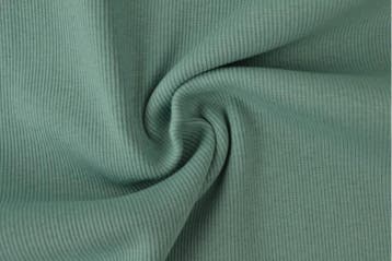 Outlet Oud groen - rol 1 meter, Hobby en Vrije tijd, Stoffen en Lappen, Verzenden, Nieuw