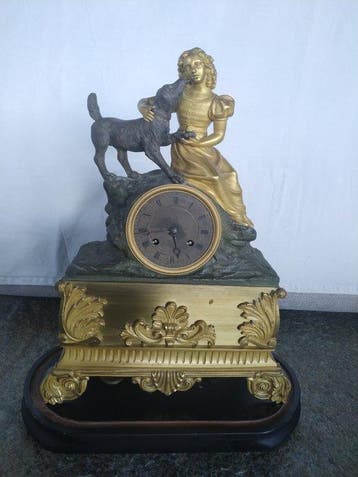Figurale pendule Charles X Brons, Messing - 1850-1900