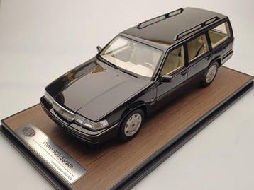 Radscale 1:18 - Modelauto - Volvo 960 Estate - Zwart -, Hobby en Vrije tijd, Nieuw