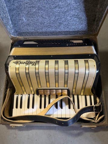 Hohner - Concerto III - - Accordeon (Zonder minimumprijs), Nieuw