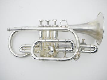 Gebruikte Cornet Besson New Standard verzilverd met koffer, Muziek en Instrumenten, Ophalen of Verzenden, Gebruikt, Overige typen