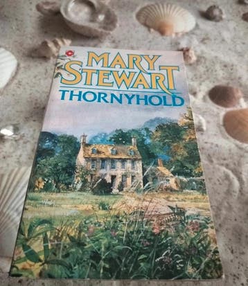 Mary Stewart - Thornyhold - English, Gelezen