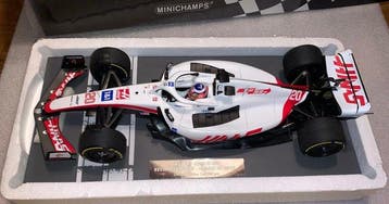 Minichamps 1:18 - Modelauto - HAAS F1 TEAM VF-22 GP, Nieuw