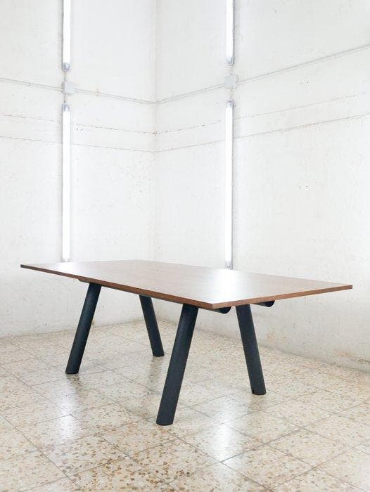 Hay - Stefan Diez - Tafel - Boa Table - Aluminium, Walnoot -, Antiek en Kunst, Kunst | Designobjecten